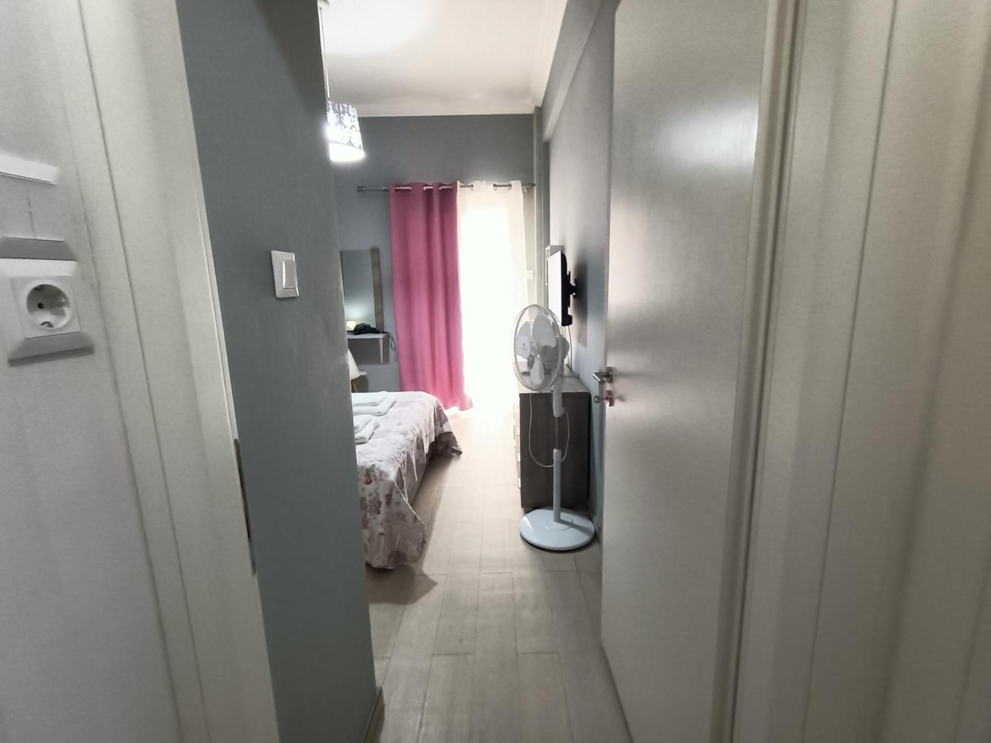 Couple'S Escape Apartment Athens Exterior photo